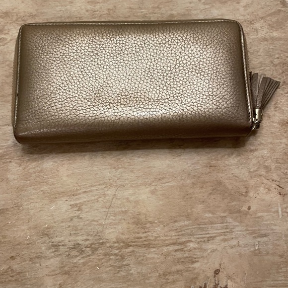 GUCCI SOHO BAG LARGE SIZE IN GOLD PEBBLED LEATHER WITH TASSEL & MATCHING WALLET - Picture 11 of 16